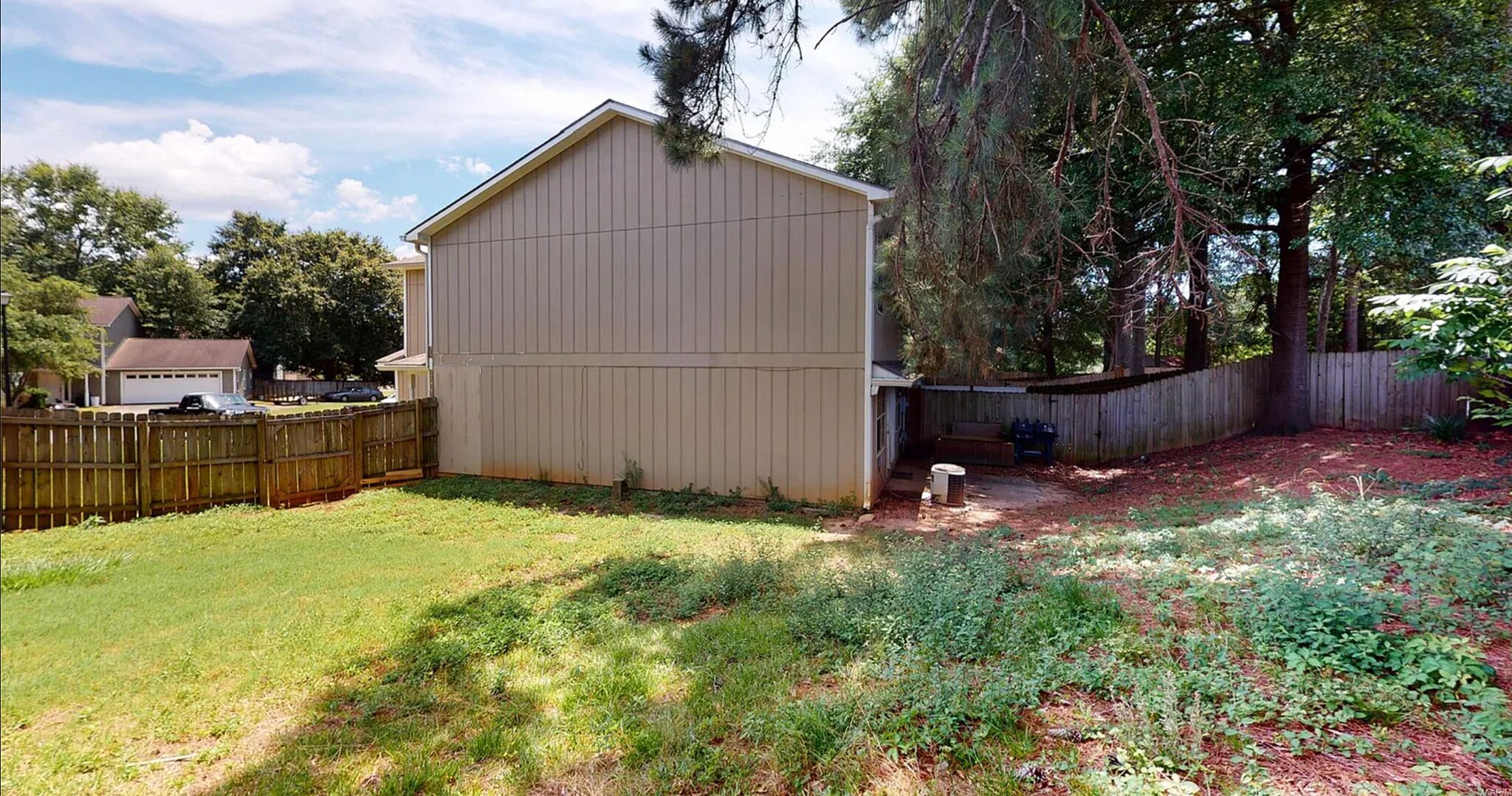 Building Photo - 166 Commons Dr