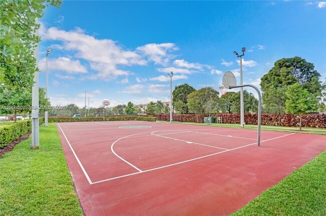 Building Photo - 10500 NW 78th Terrace