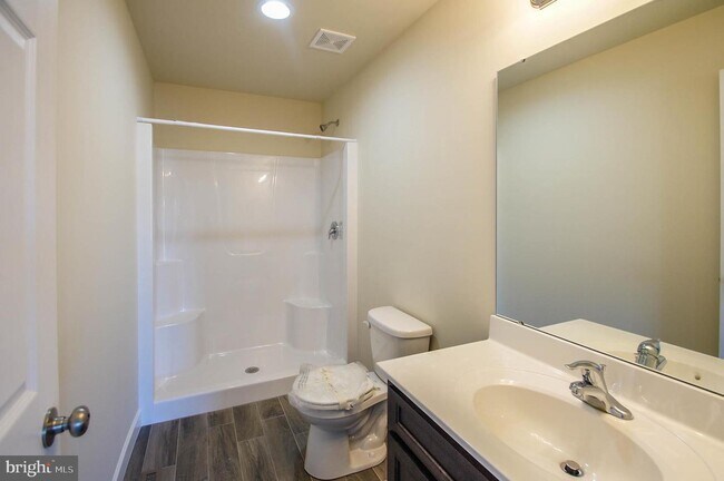 Building Photo - 504 Arietta Ct