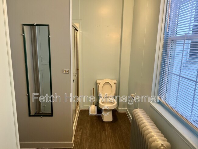 Building Photo - 1287 W Penn Ave