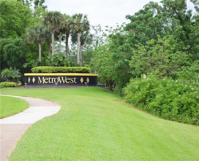 Building Photo - 1025 S Hiawassee Rd