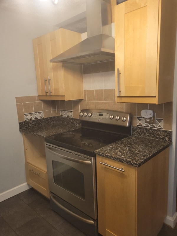 Building Photo - 10926 Riverview Rd