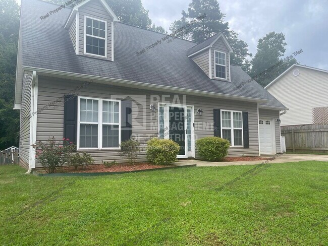 Building Photo - 863 Valleystream Rd