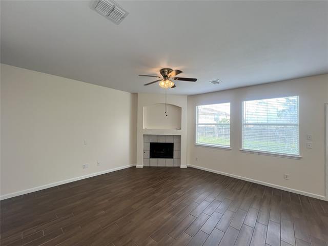 Building Photo - 2323 Dogwood Dr