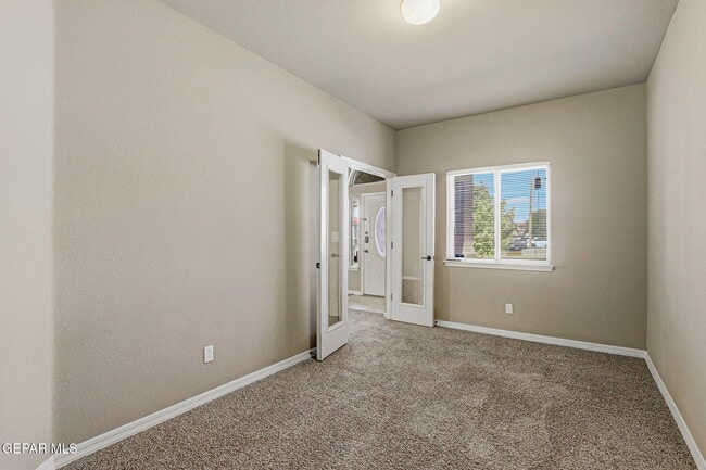 Building Photo - 3133 Clearbrook