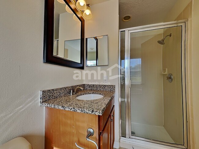 Building Photo - 8431 Deer Chase Dr