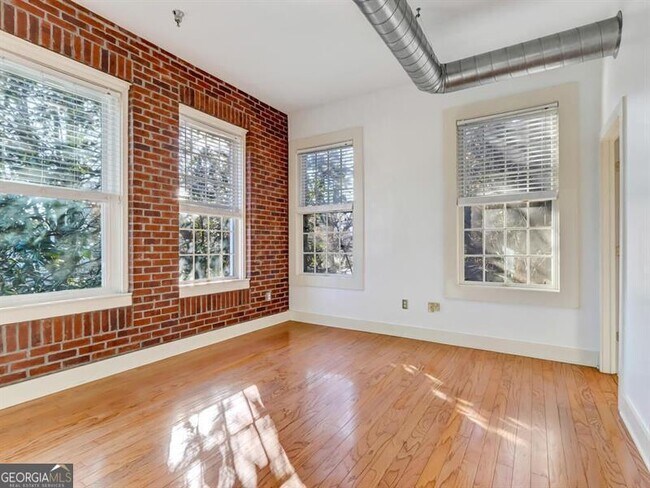Building Photo - 1158 Ponce De Leon Ave NE