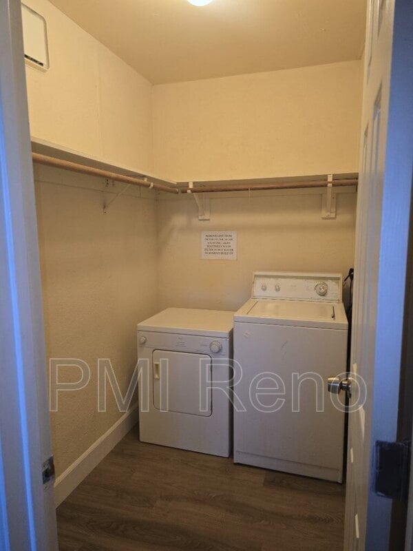 Building Photo - 3935 Clear Acre Ln