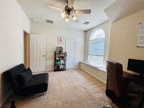 Building Photo - 21726 Hannover Village Dr