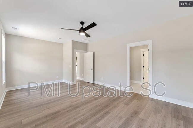 Building Photo - 309 Breakwater Ln