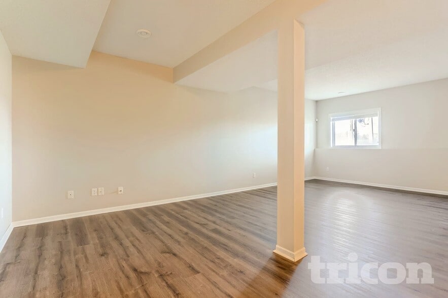 Building Photo - 10065 42nd St NE