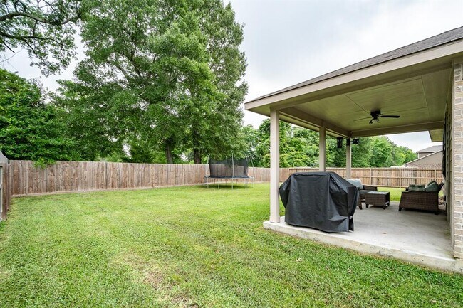 Building Photo - 104 Tracie Dr