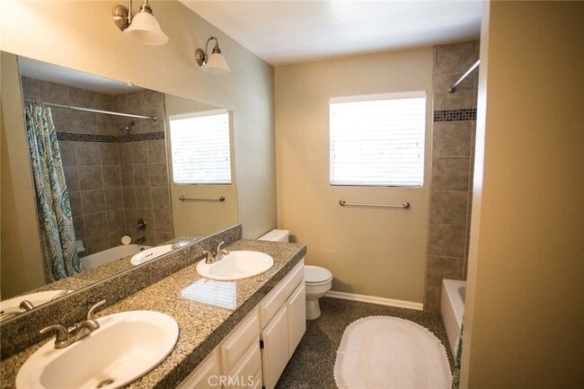 Building Photo - 289 N Cleveland St