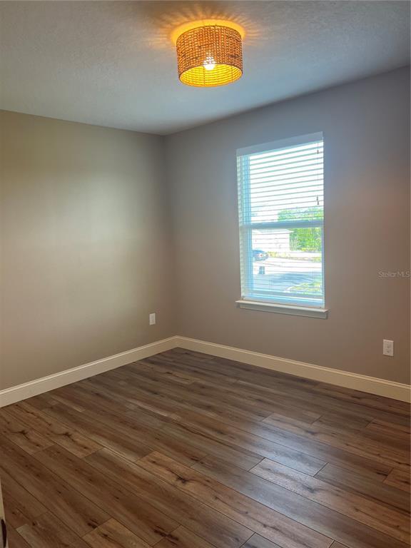 Building Photo - 5531 Pleasantview Ct