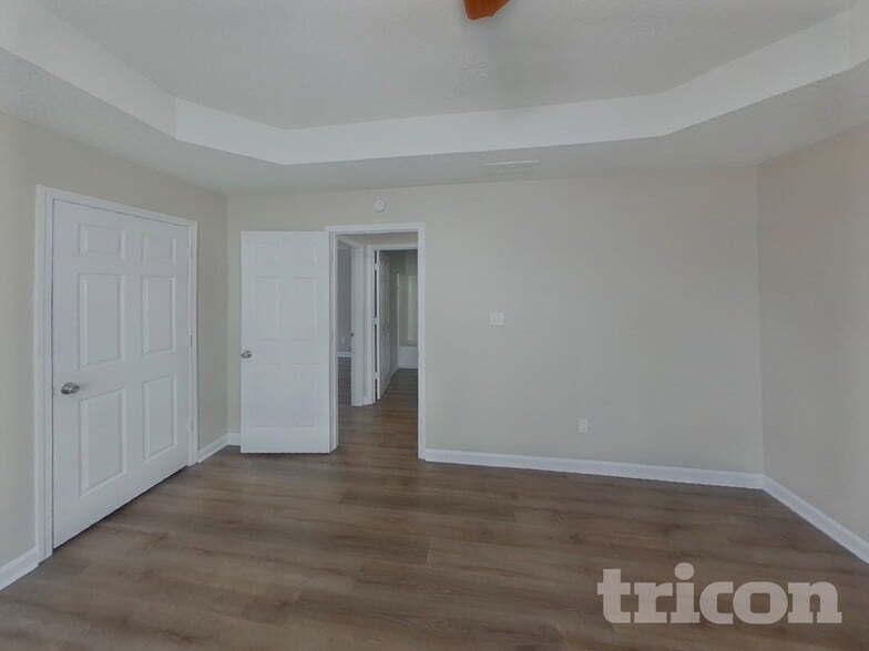 Building Photo - 4875 Larkspur Ln