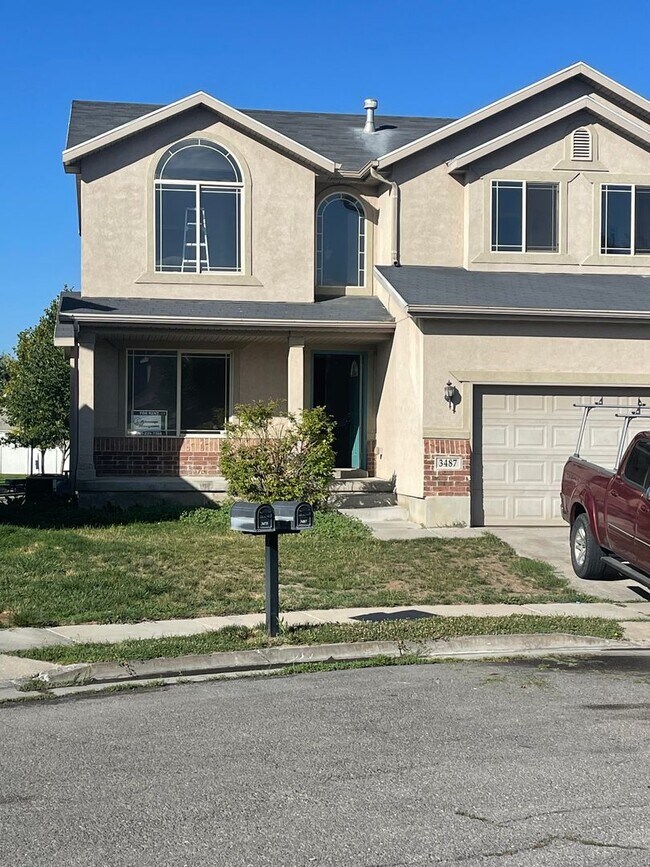 Building Photo - Beautiful Harbor Point Family Home in Lehi
