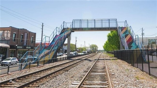 Building Photo - 3165 Dogwood Dr