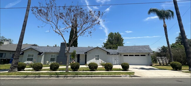 Primary Photo - 7741 Suva St