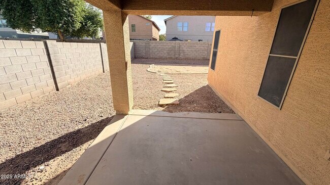 Building Photo - 45599 W Dirk St