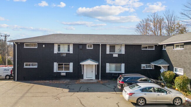 Building Photo - 80 Hillside Ave