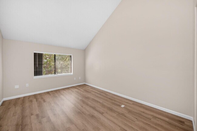 Building Photo - 41 Marina Cove Dr