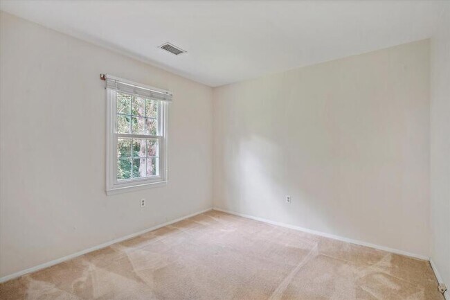 Building Photo - 11403 Bronzedale Dr