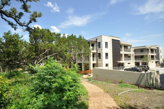 Building Photo - 2804 Treble Ln