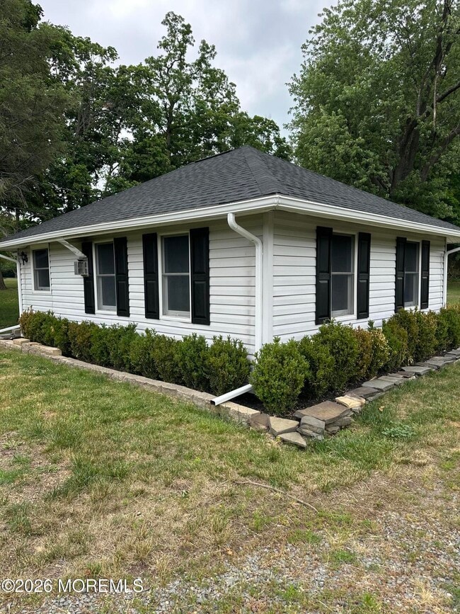Building Photo - 164 Everett Rd