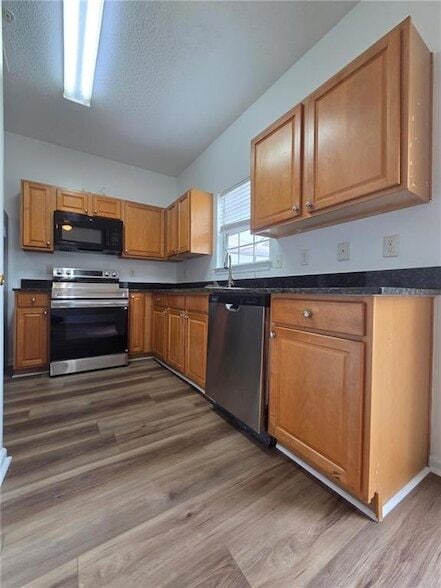 Building Photo - 357 Azalea Cir