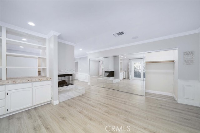 Building Photo - 2714 Club Dr