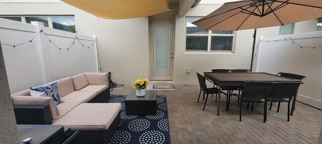 Building Photo - 5028 Caspian St