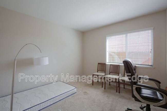 Building Photo - 8543 Yarrow Ln