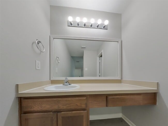 Building Photo - 7402 Deloache Ave