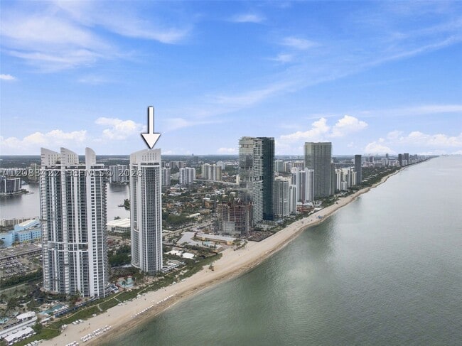 Building Photo - 18201 Collins Ave