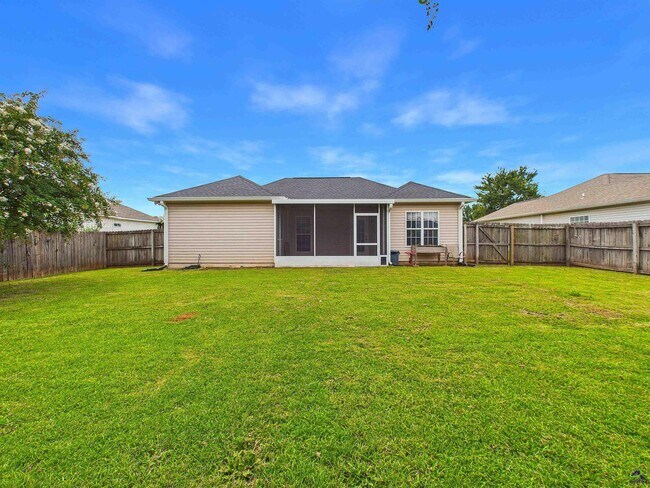 Building Photo - 324 Tyson Glen Dr