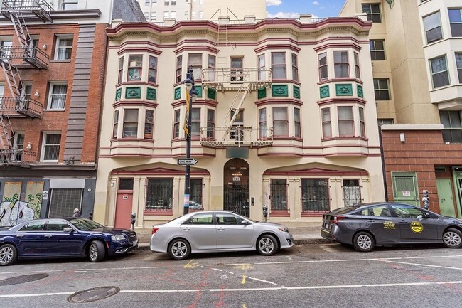 Building Photo - OSM Trade Street