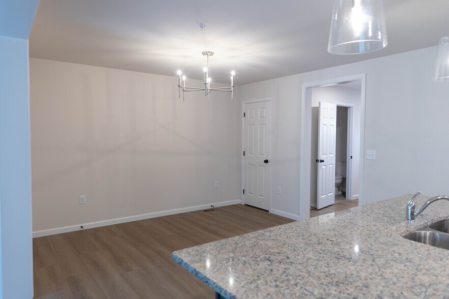 Building Photo - 89 Beech Tree Ct