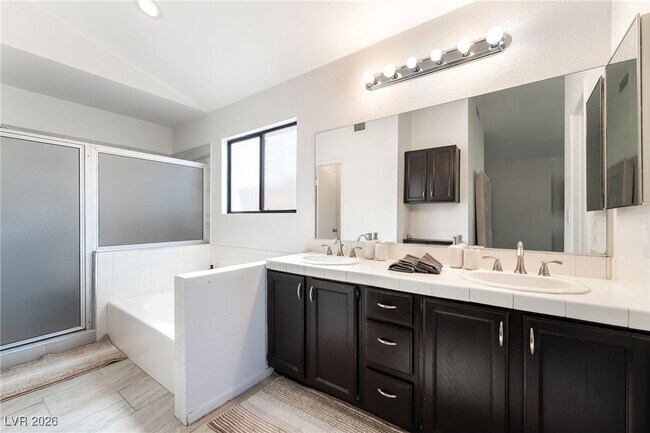 Building Photo - 2717 Lovington Dr