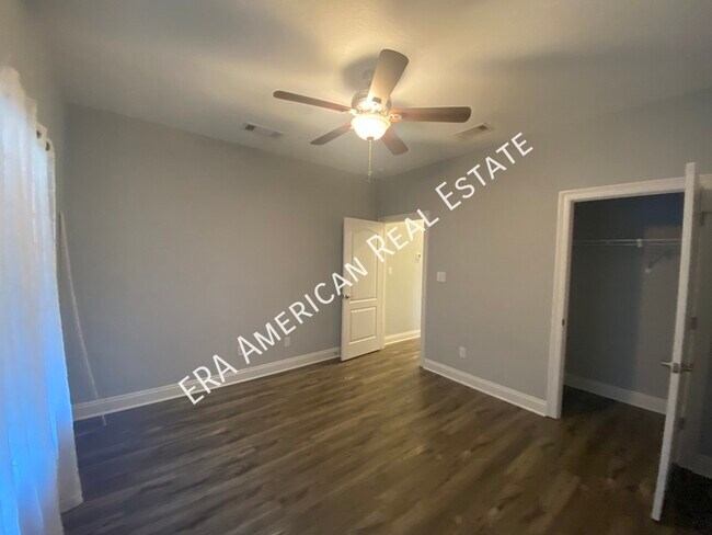 Building Photo - 7267 Bill N Iras Trail