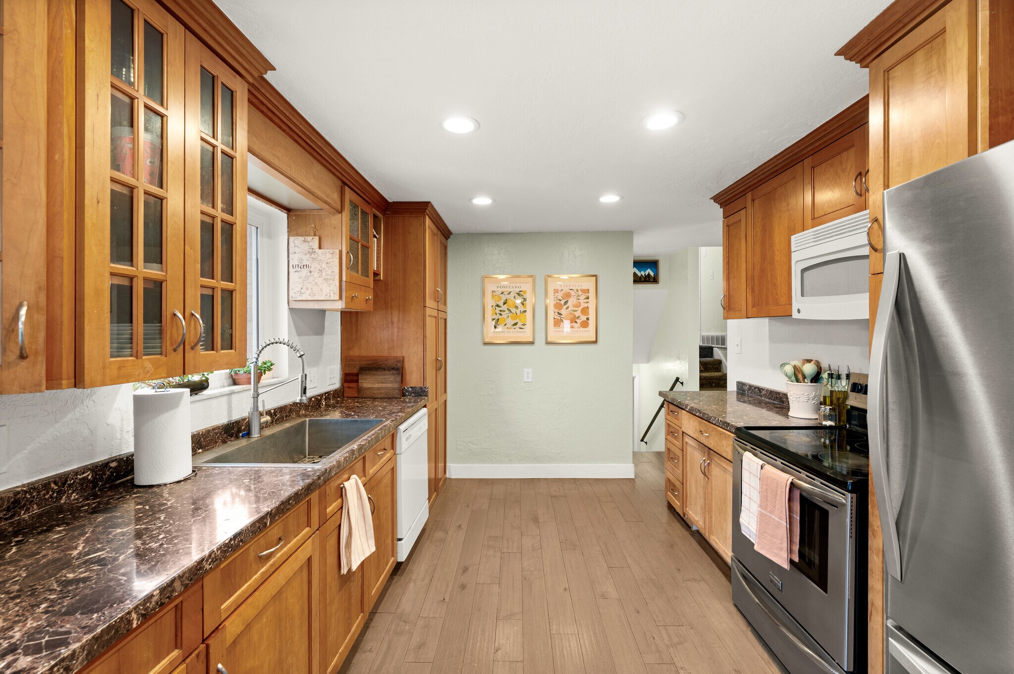 Building Photo - 8916 S 1240 E