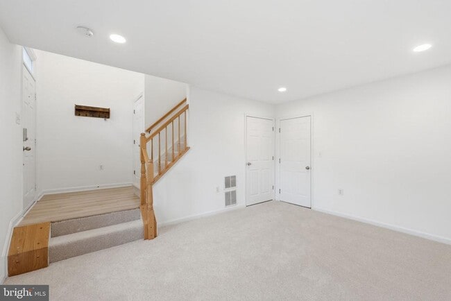 Building Photo - 4067 Fountainside Ln