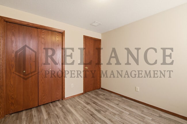 Building Photo - 9922 E Kinkaid Cir