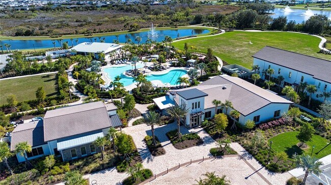 Building Photo - 3513 Hilltop Cir