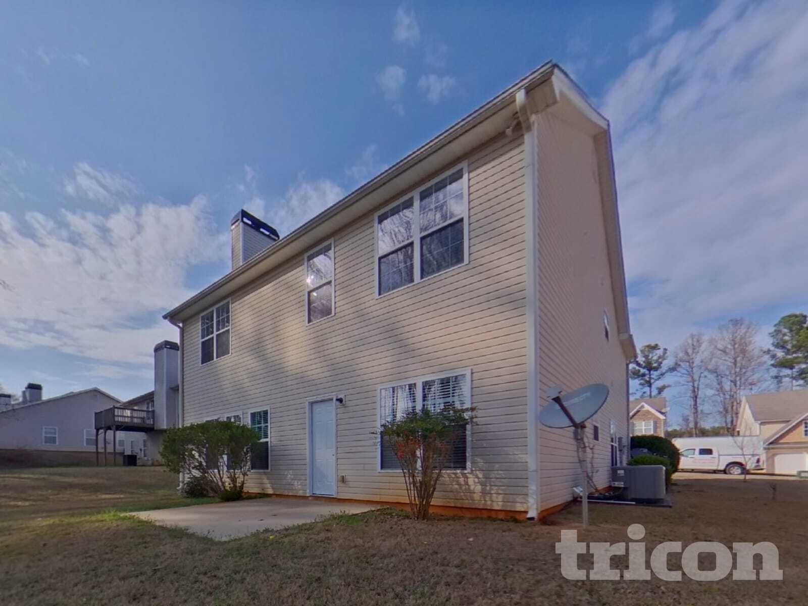 Building Photo - 383 Oakhaven Way