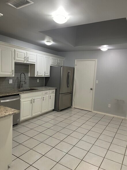 Building Photo - 1508 Nest Pl