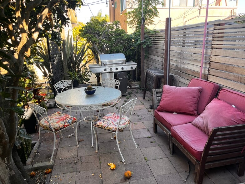 Building Photo - 4114 S Carolina Pl