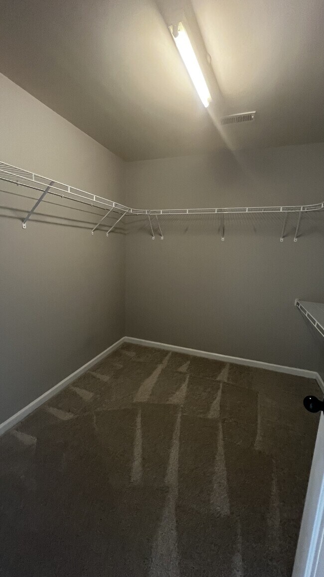 Building Photo - 116 Clearview Ct