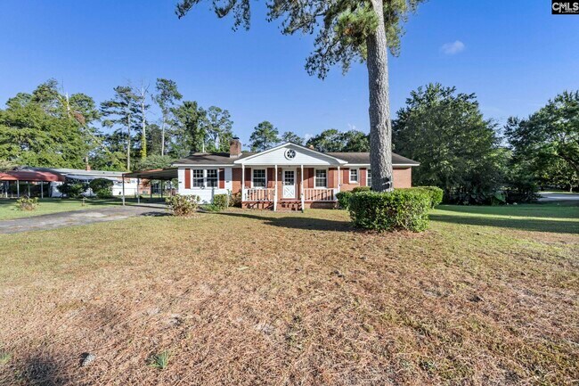 Building Photo - 1709 Woodfield Dr