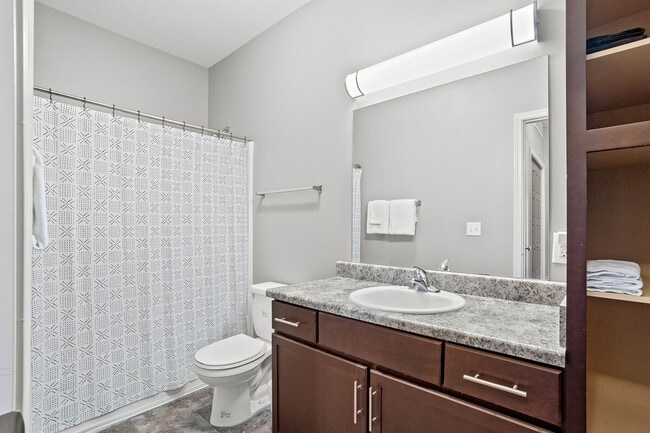 Building Photo - 8350 Cascade Ave