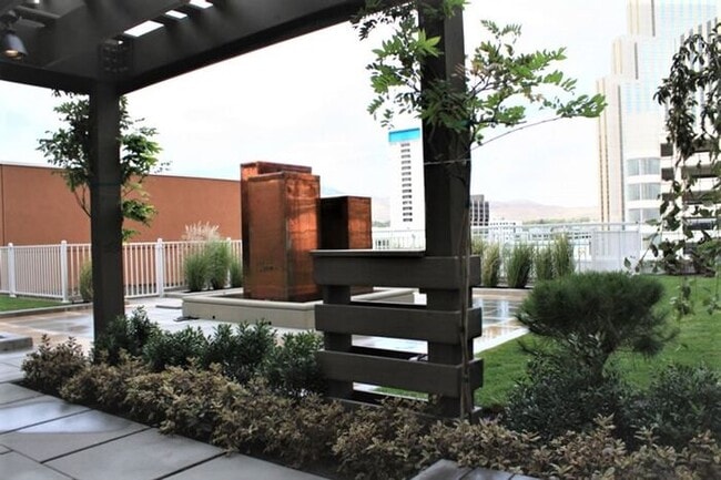 Building Photo - At the Montage!!! 1 bedroom 1 bath luxury ...